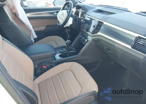 2022 Volkswagen Atlas Cross Sport Sel Premium R-Line from USA, damaged, VIN 1V2FE2CA6NC220596